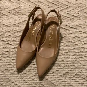 Leather kitten heel Calvin Klein size 5